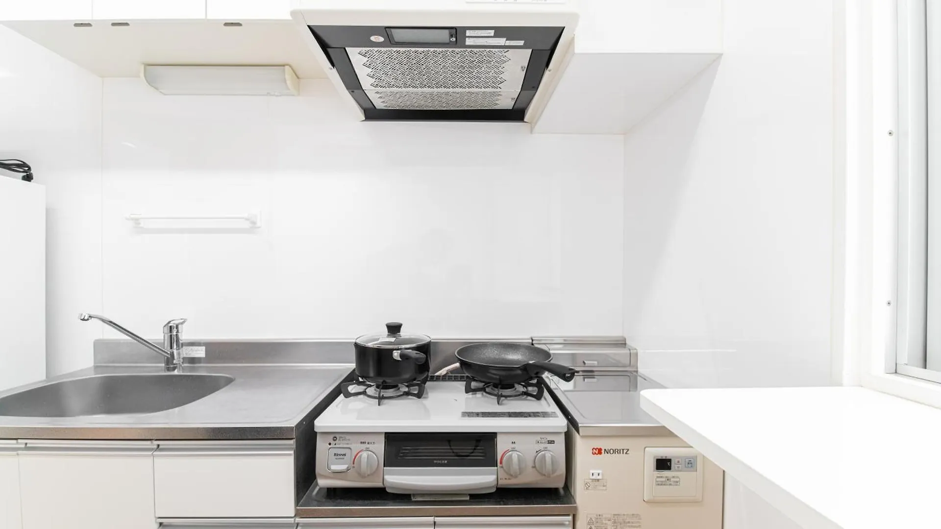 Apartment G72新宿最中心 两室一厅 新宿三丁目车站4分 2 Rooms Shinjuku Center 4 Mins To St Max 7P 直达新宿 涉谷 表参道 池袋 上野 代代木 银座 原宿 品川 Tokyo