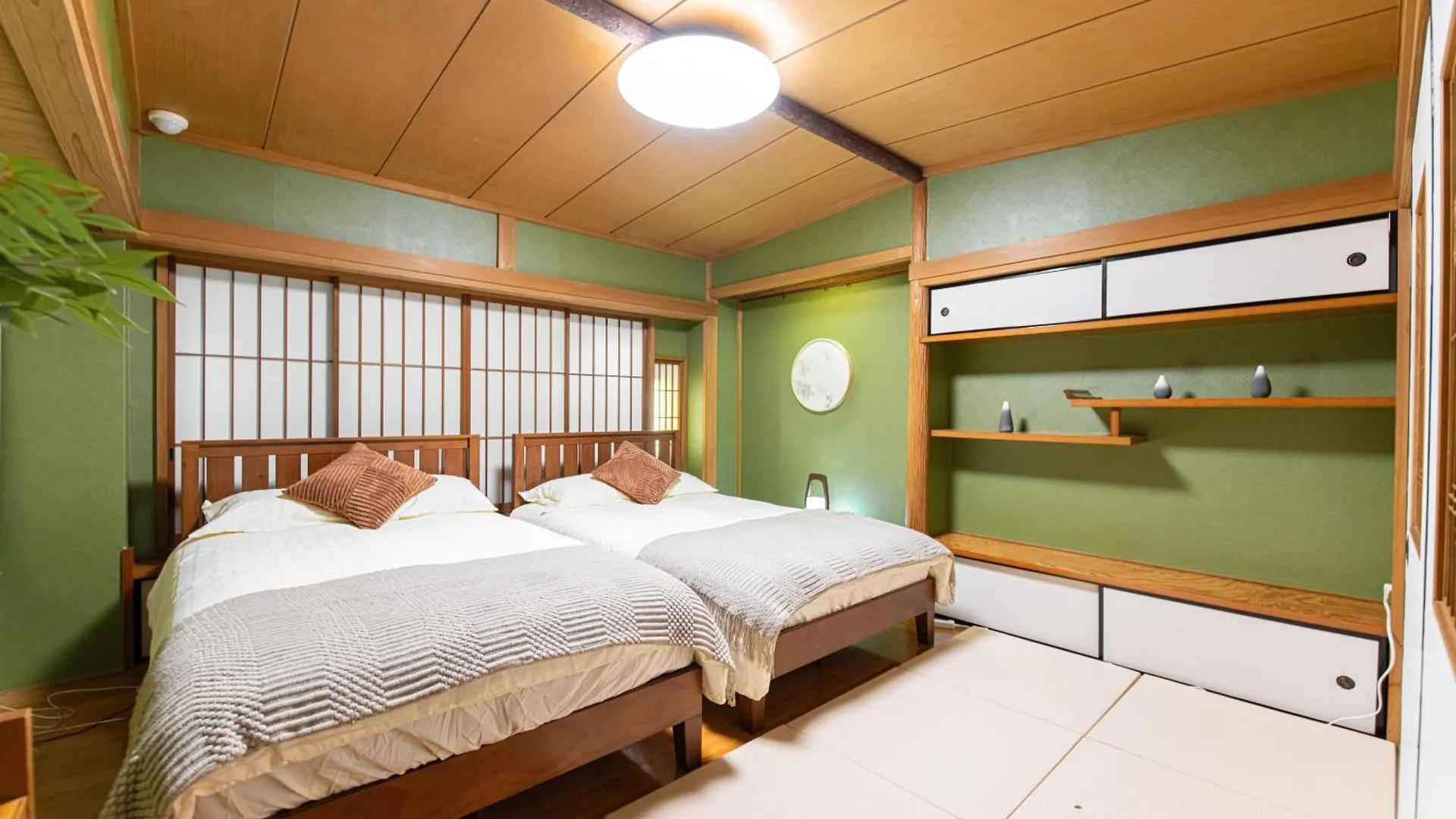 G72新宿最中心 两室一厅 新宿三丁目车站4分 2 Rooms Shinjuku Center 4 Mins To St Max 7P 直达新宿 涉谷 表参道 池袋 上野 代代木 银座 原宿 品川 Tokyo 0*,  Japan