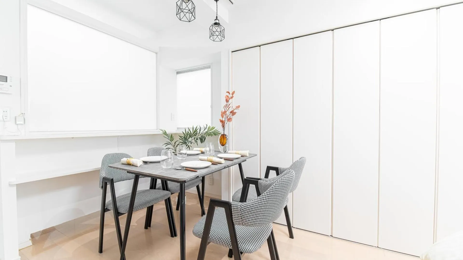 G72新宿最中心 两室一厅 新宿三丁目车站4分 2 Rooms Shinjuku Center 4 Mins To St Max 7P 直达新宿 涉谷 表参道 池袋 上野 代代木 银座 原宿 品川 Tokyo 0*,  Japan